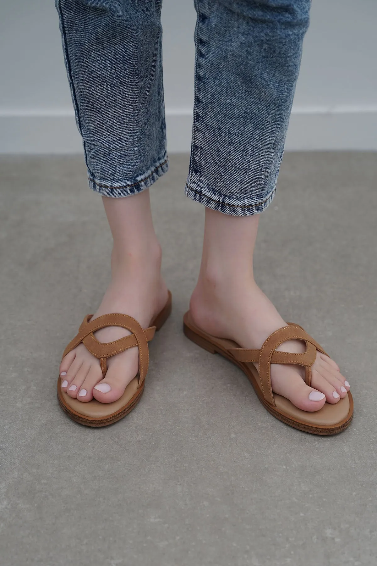 SOFT SUMMER SLIDES Waterproof Synthetic Upper