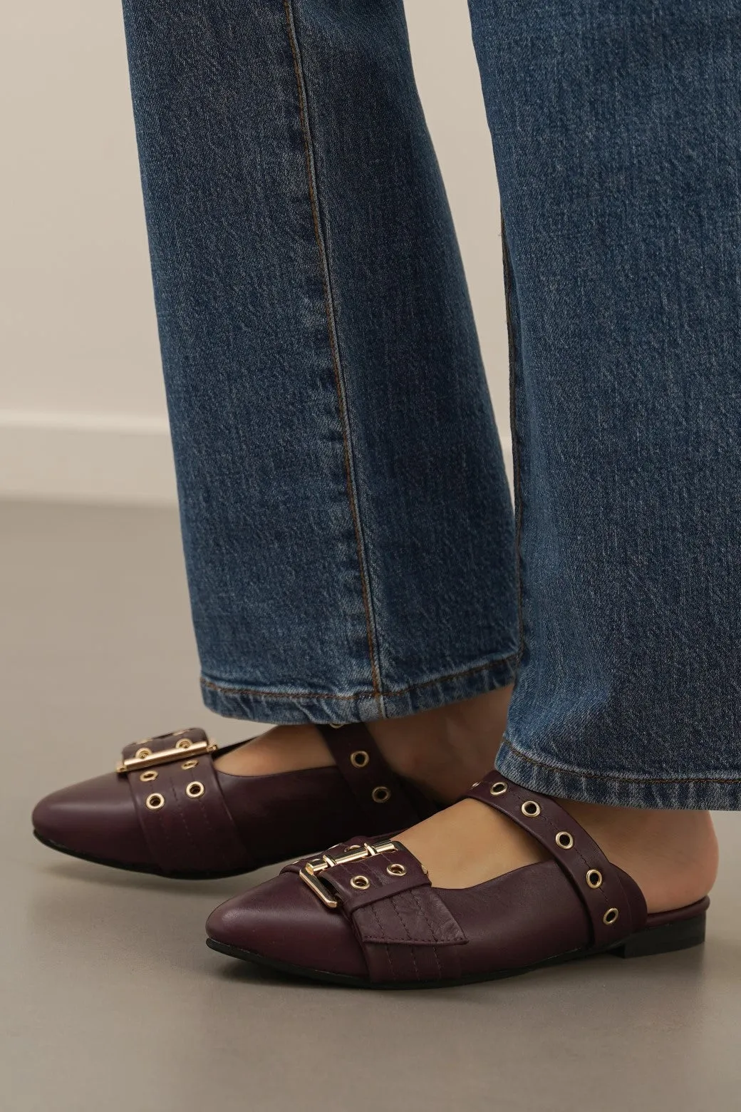 Adaptive stability Low Impact Design STATEMENT LEATHER MULES