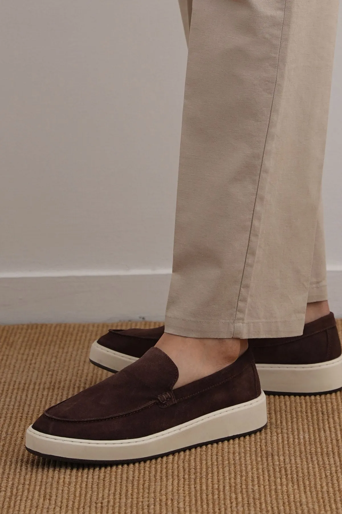SUEDE LEATHER LOAFERS Streamlined materials home - specific benefits