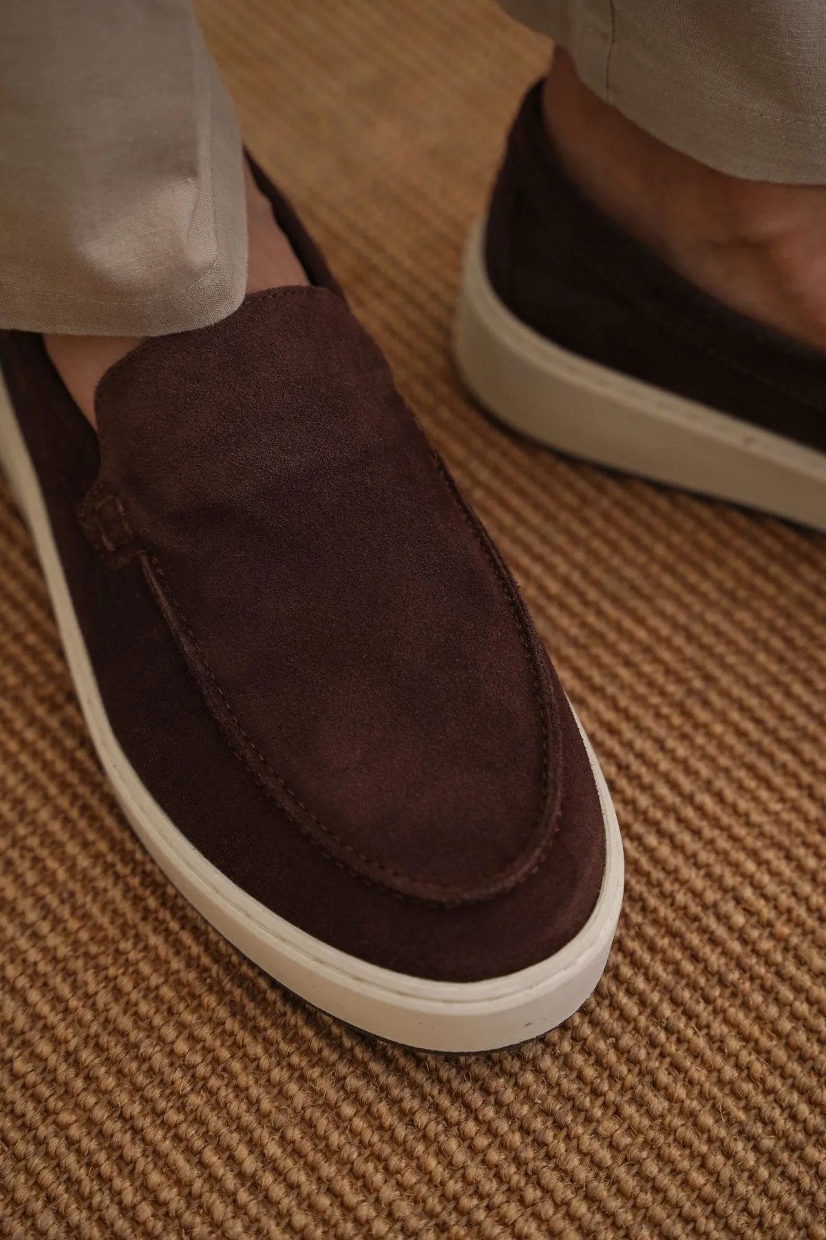 SUEDE LEATHER LOAFERS Classy flair Impact Diffusing Structure