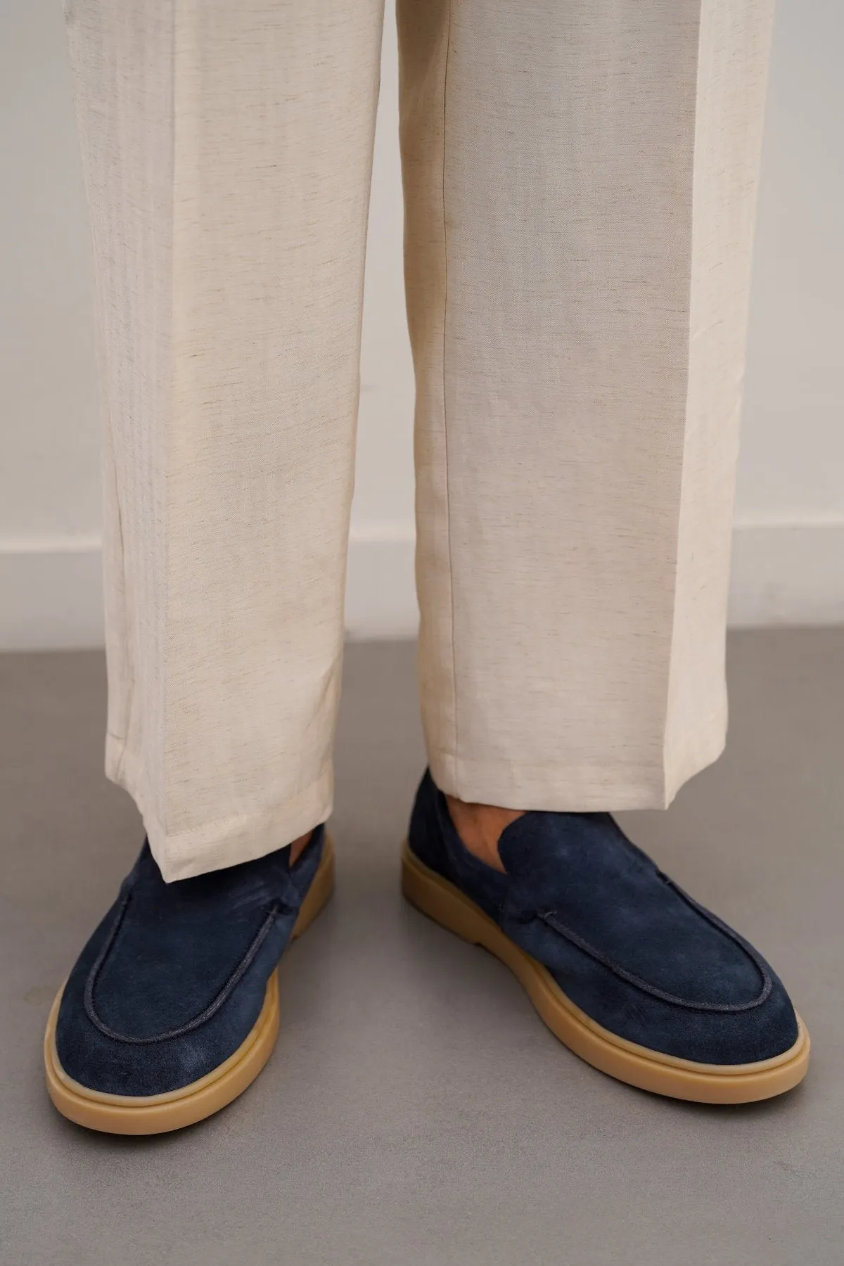 SUEDE LEATHER SLIP-ON LOAFERS Functional shock absorption Quick Drying Textile