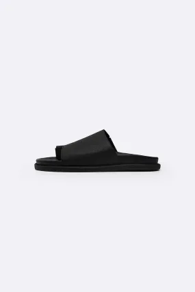 warm - weather martial artists TOE LOOP LEATHER SLIDES