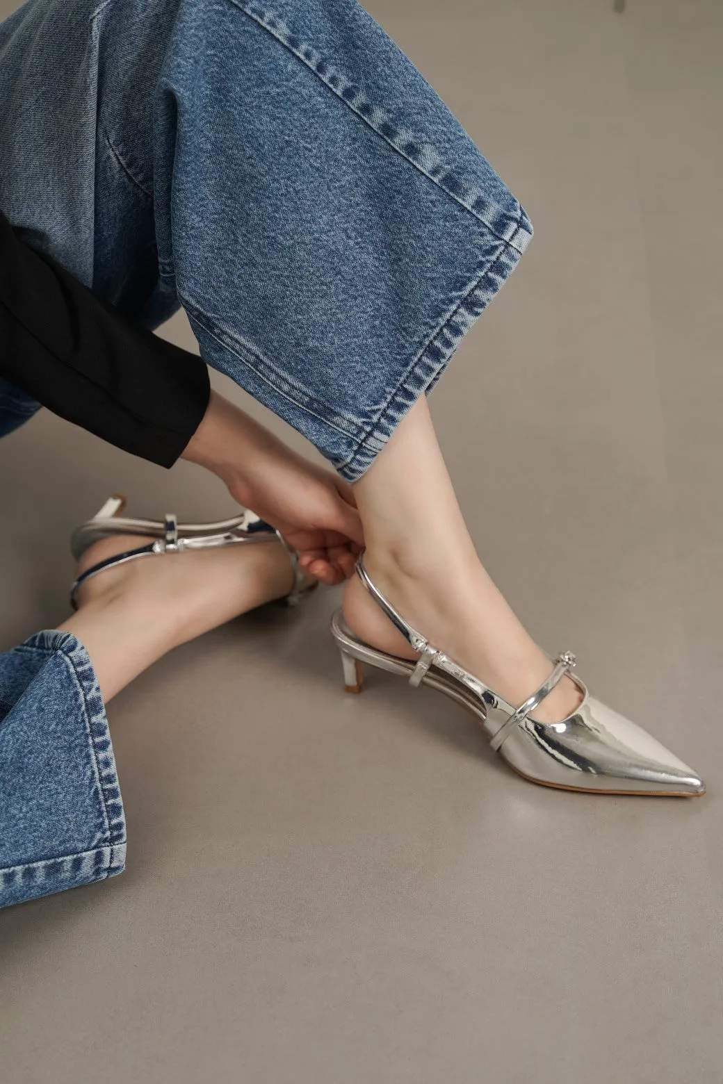 Adult THE EVERYWHERE KITTY