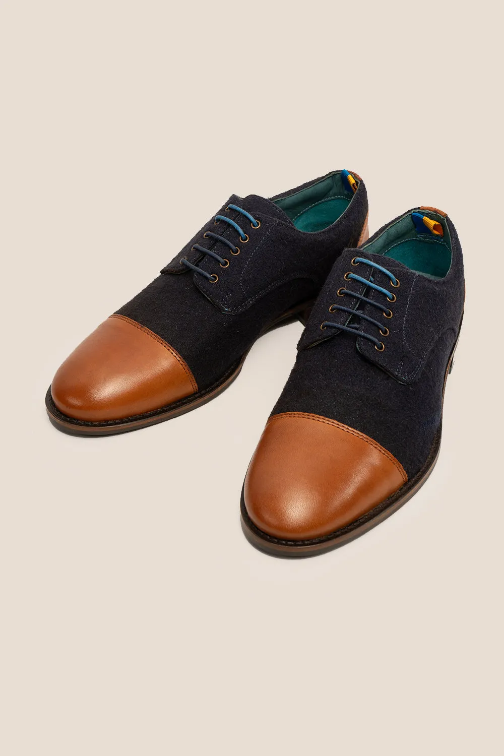 Thomas Cognac/Navy Breathable Lining stage look