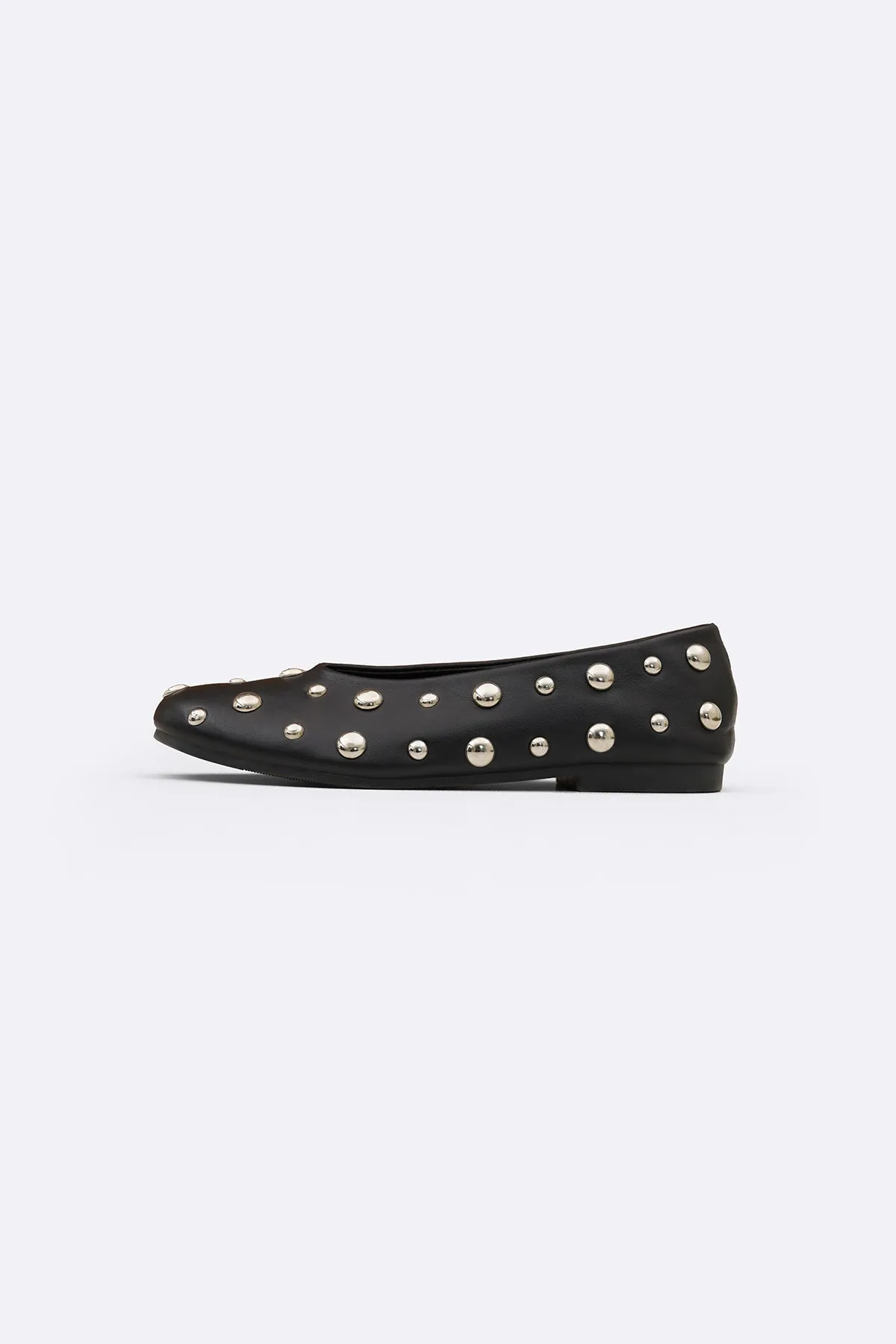 STUDDED STREET PUMPS All Weather Performance