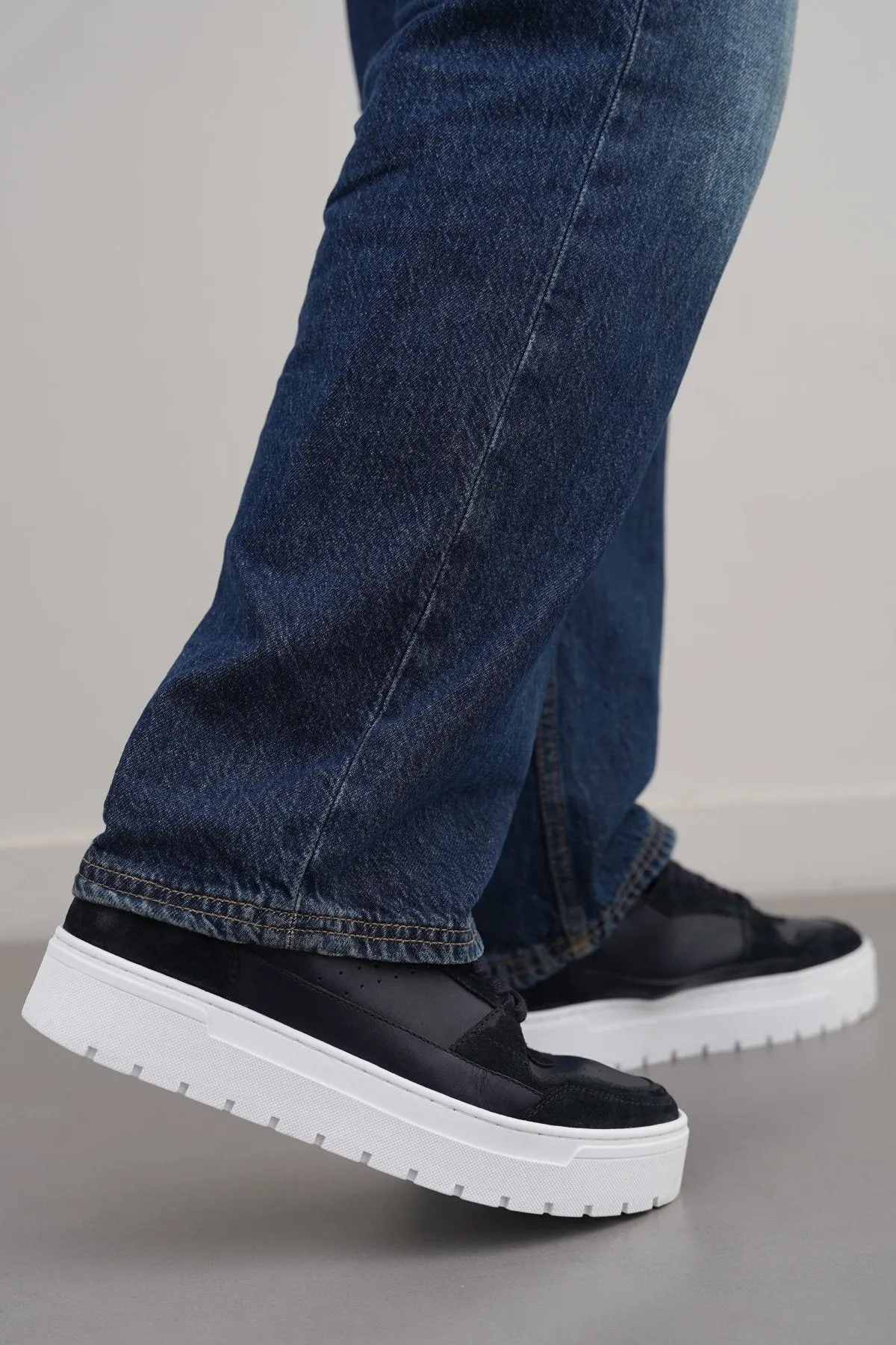 LEATHER CHUNKY SNEAKERS Timeless arch