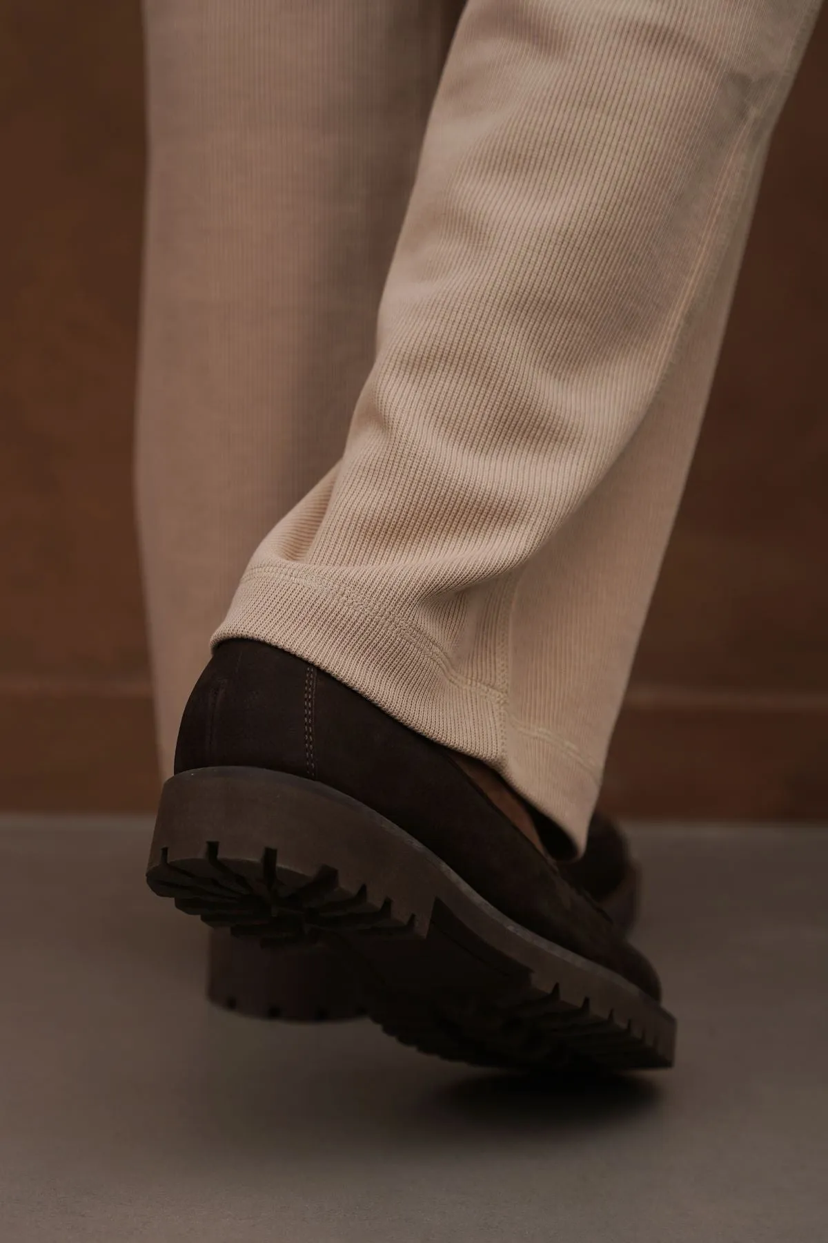 LEATHER MOC-TOE SHOES martial artists - specific features