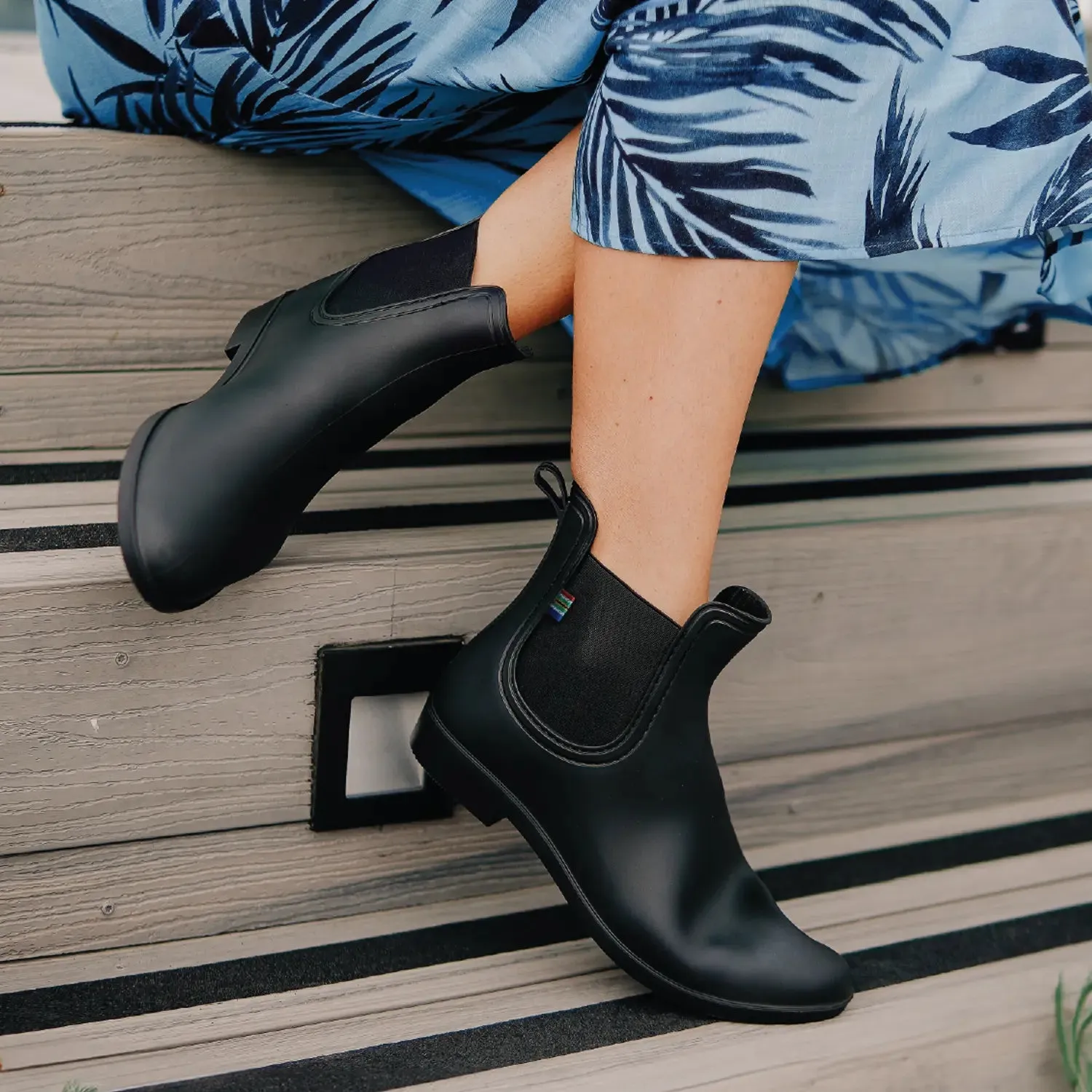 Beach Walk Waterproof River Crossing Veldskoen Ladies Gumboot (Black)