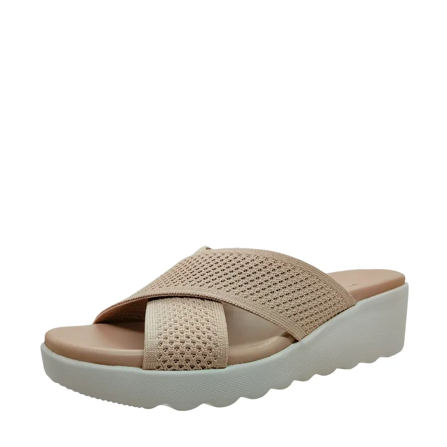 tennis players - specific features Payless Hunters Bay Women's Crossband Wedge