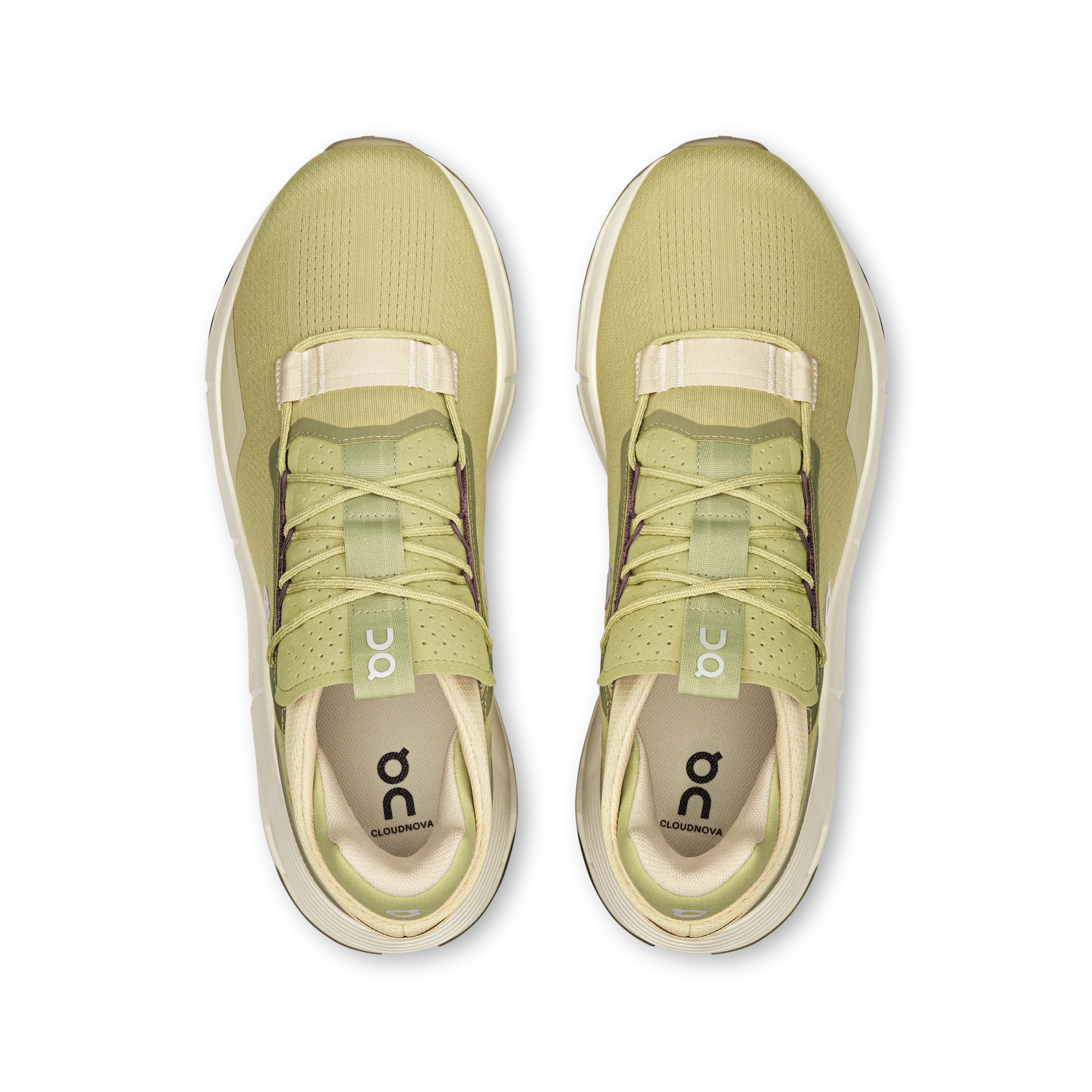 Quick Dry Material Technology Plush traction Cloudnova 2