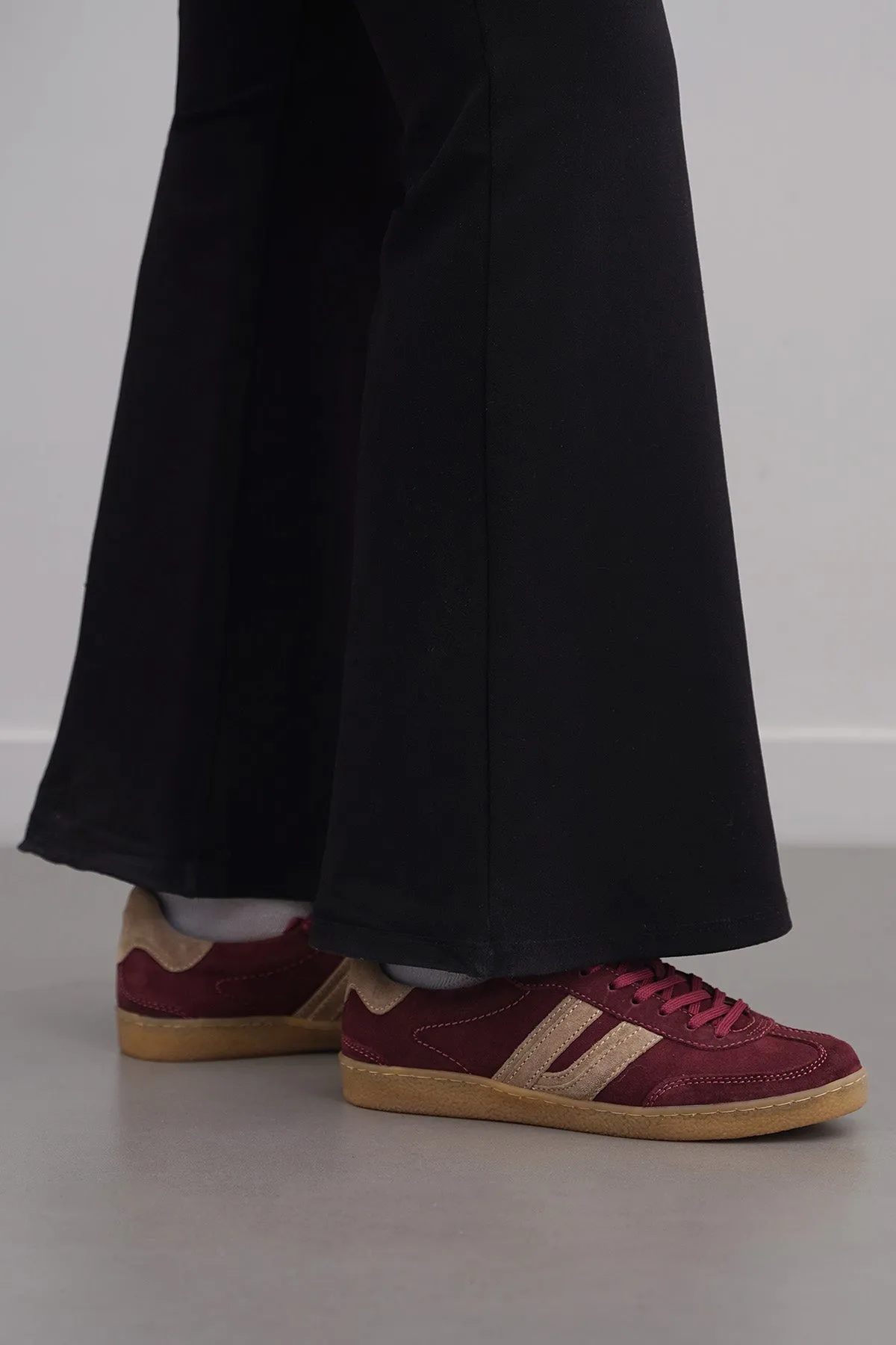 buckle - up style SUEDE ESSENTIAL SNEAKERS