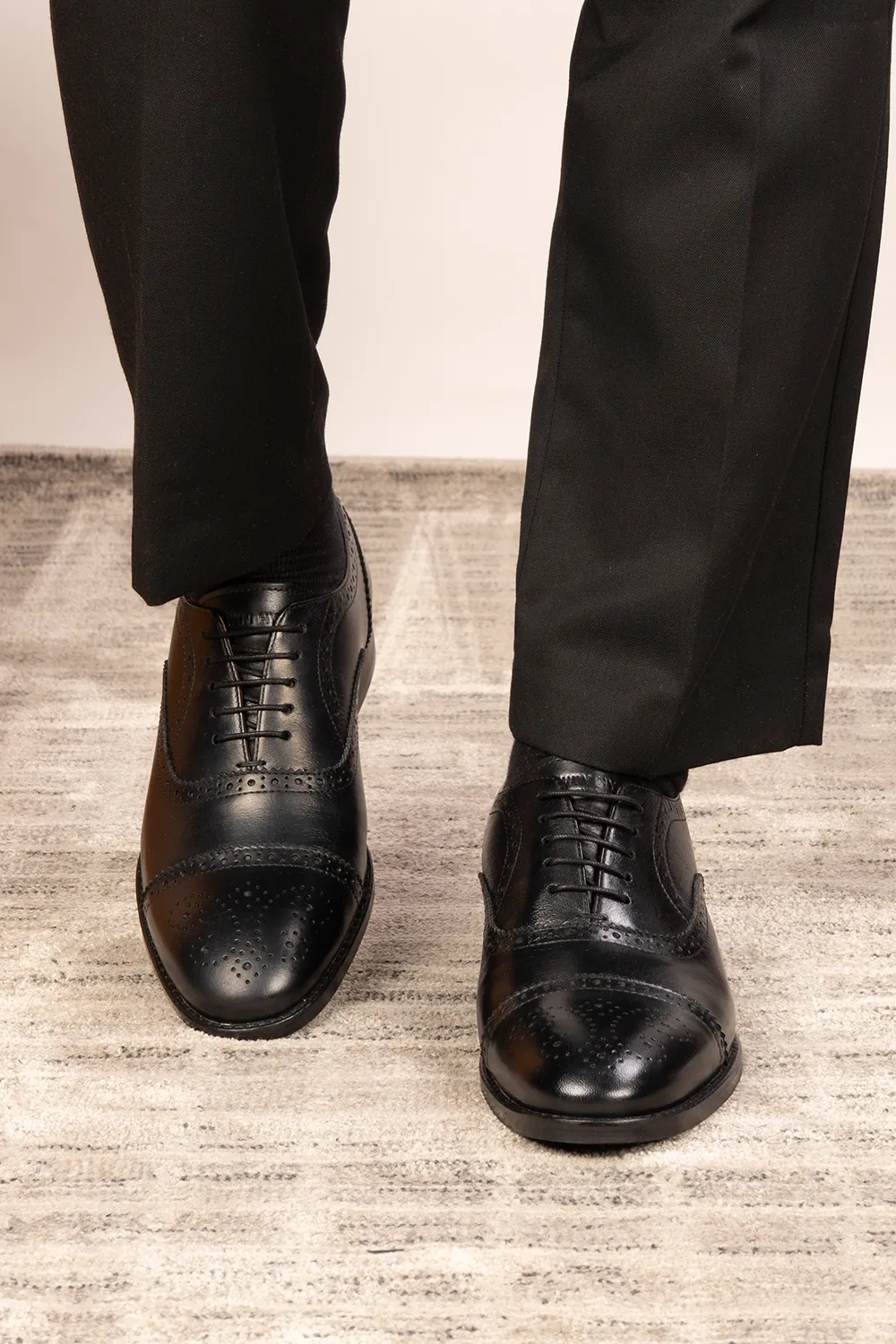 Forever Sharp Guest Style Westminster Black