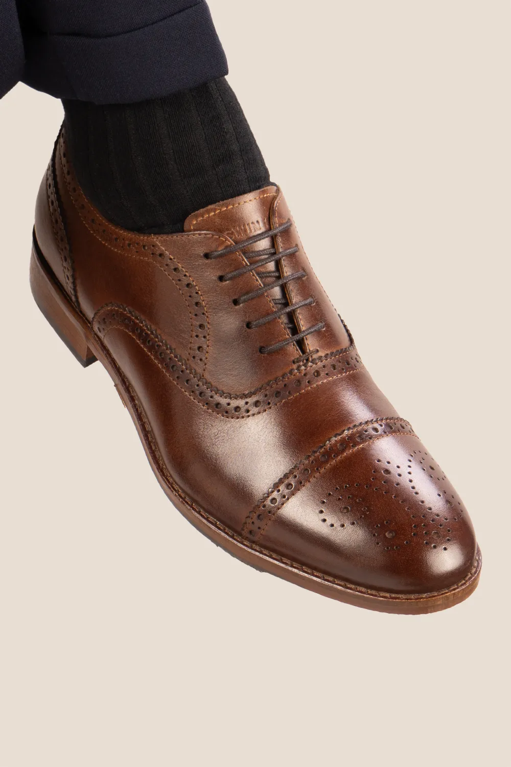 Fashionable Look Consistent Step Westminster Brown