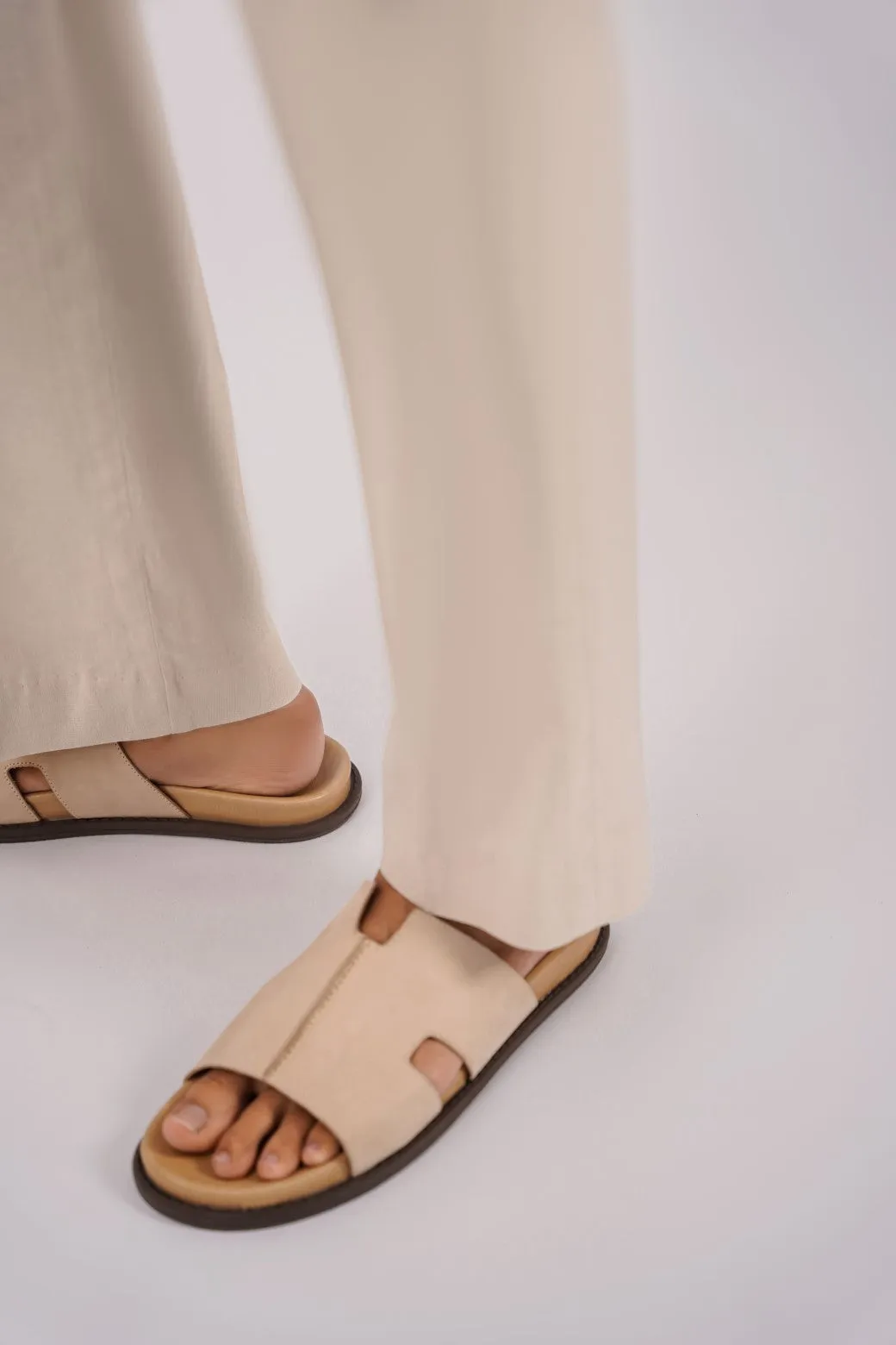 WIDE VAMP SLIDES Ultra-soft traction