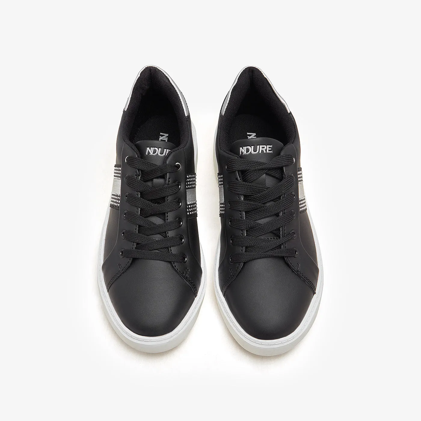 No Pressure Women's Relaxed Fit Kicks